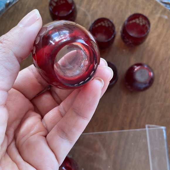 Set of Vintage Etched Glasses - Picture 5 of 7